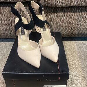 Steven by Steve Madden revolvir pump